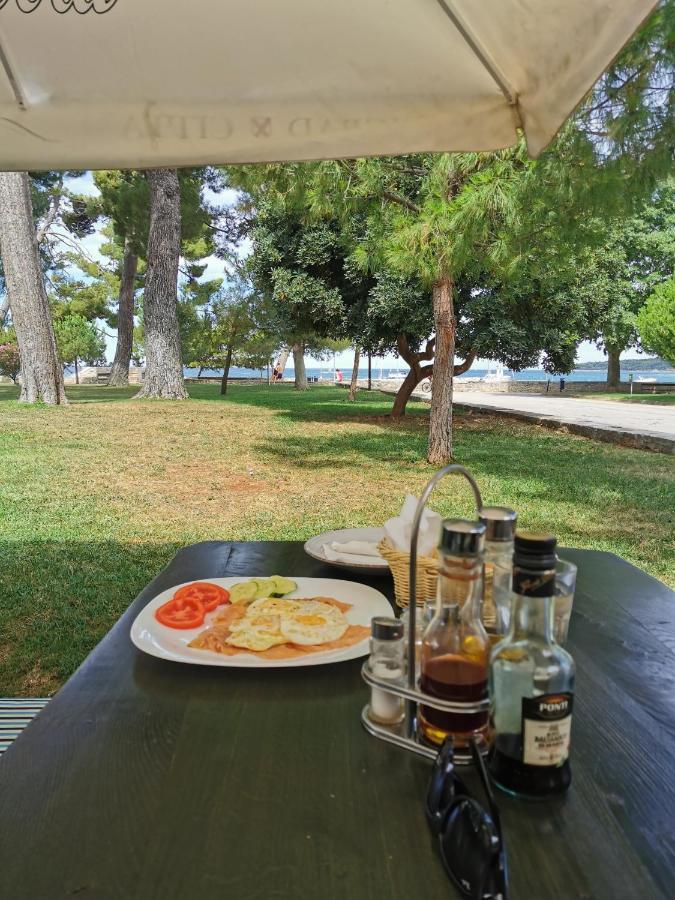 Lara Deluxe Superior 5 Star Apartment, Your Piece Of Heaven By The Sea & Park Novigrad  Exterior photo